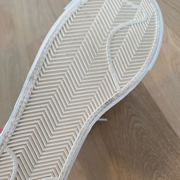 Nike White and Gray Blazers 77 Mid Top Sneakers - Picture 3 of 5